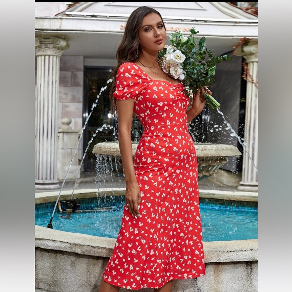 Ditsy Floral Sweetheart Neck Split Thigh Dress